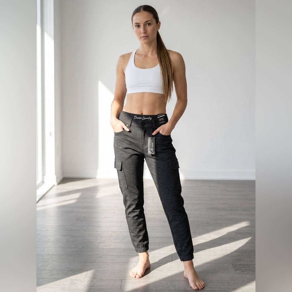 NWT Foxy Jean Women’s stretch Charcoal Joggers